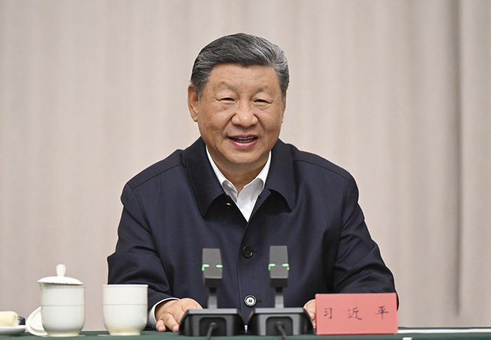 习近平：全面贯彻新时代党的治藏方略 努力建设团结富裕文明和谐美丽的社会主义现代化新西藏